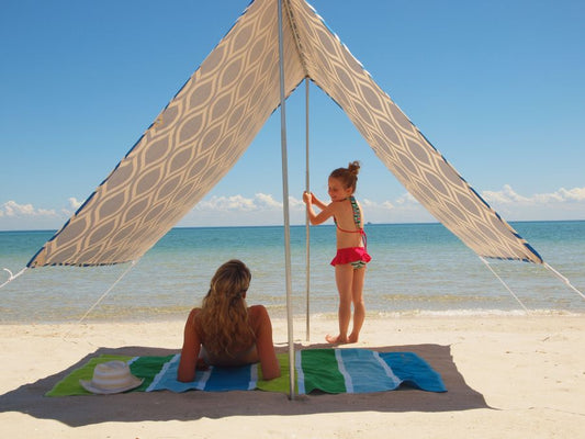 Sombrillas & Beach Cabanas
